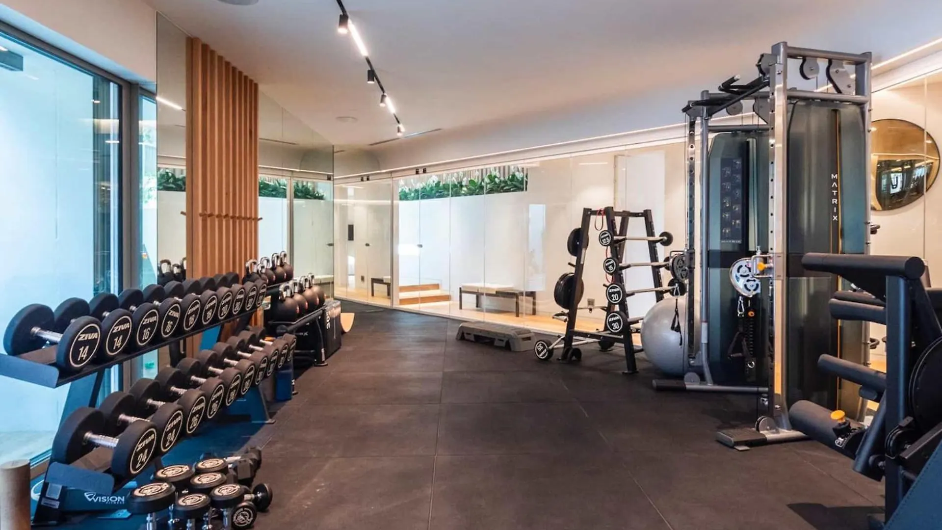Grand Camps Bay 5Bed W Views Pool Gym Villa Serena Cape Town South Africa